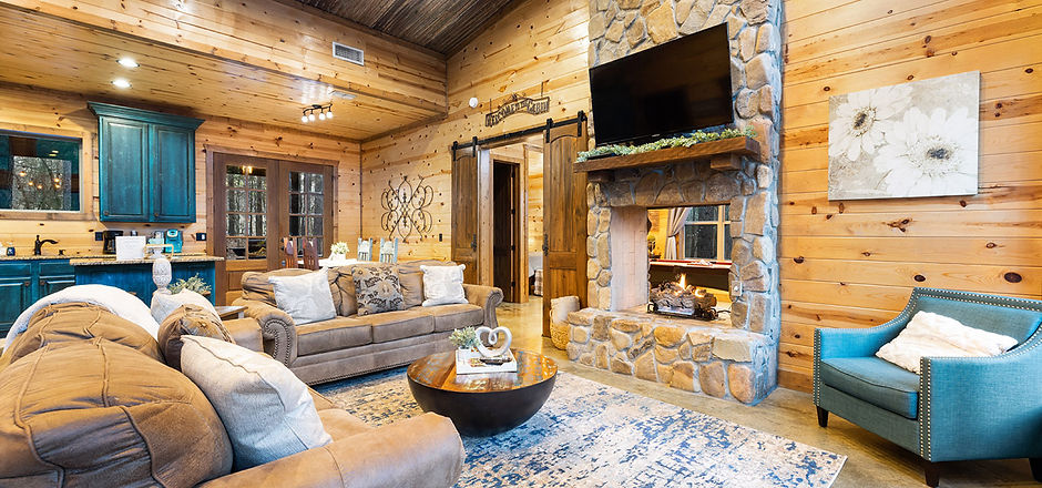 Romantic Cabin Rental Broken Bow