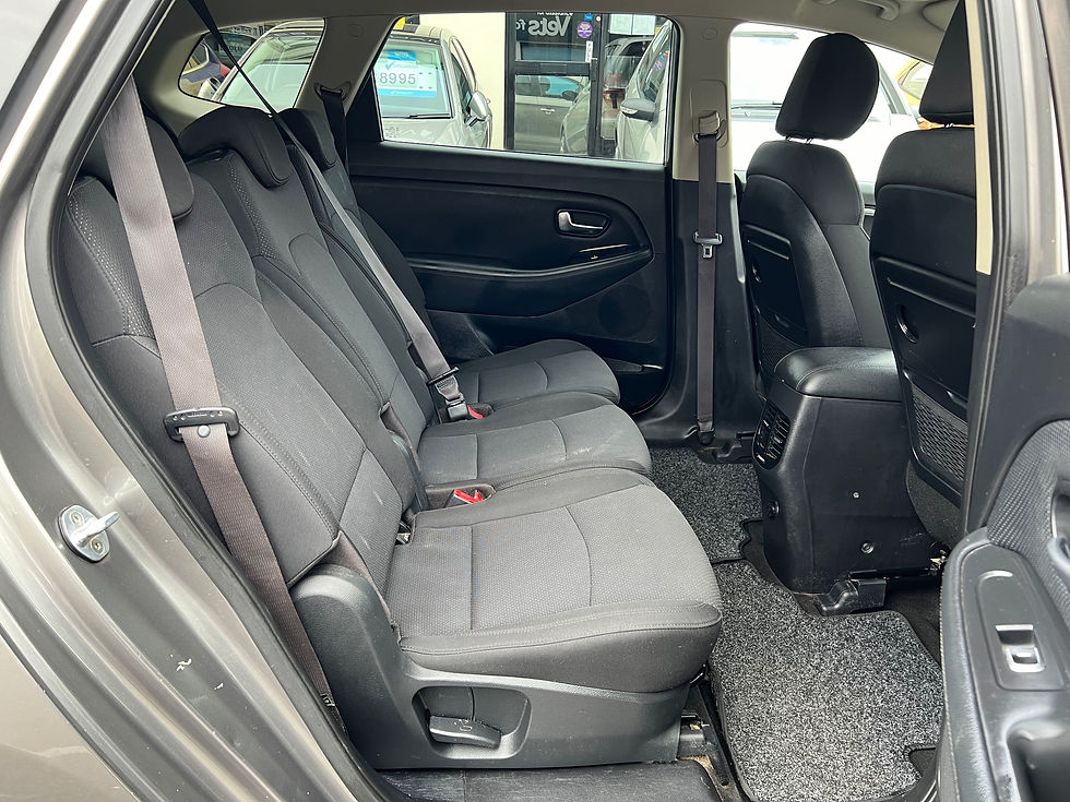 Thumbnail: KIA Carens 1.7 CRDi 2 Euro 6 (s/s) 5dr 7 Seater