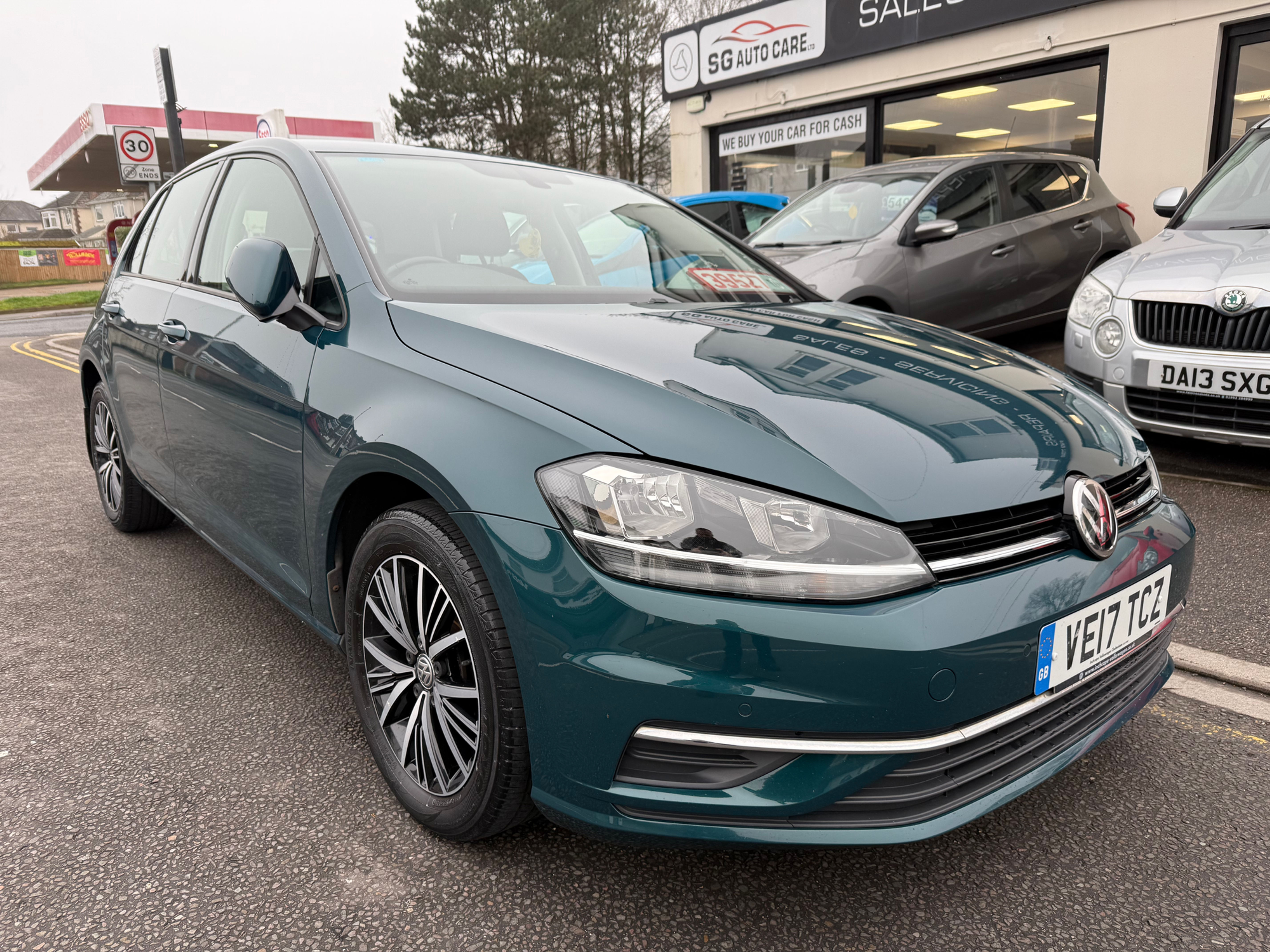 Volkswagen Golf 1.6 TDI BlueMotion Tech SE Nav Euro 6 (s/s) 5dr