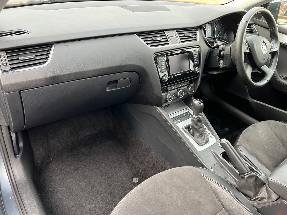 Thumbnail: SKODA Octavia 1.6 TDI Elegance DSG Euro 5 (s/s) 5dr
