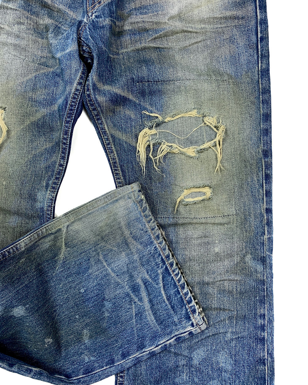 Thumbnail: Isamu Katayama Backlash AW03 distressed jeans