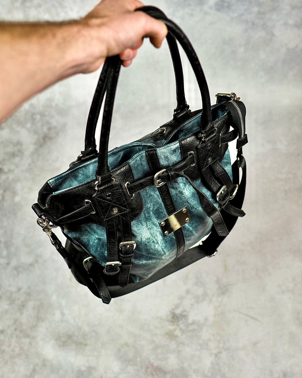 【レビューを書けば送料当店負担】 TORNADO MART RESIN-COATED LEATHER CROSSBODY BAG | Barhaine バッグ