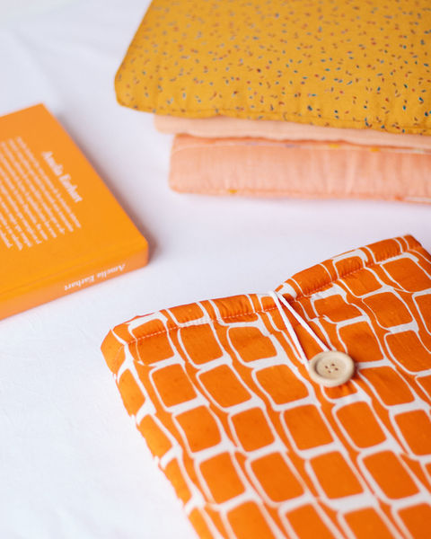 Funda de libros acolchada