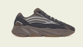 O adidas Yeezy Boost 700 V2 “Mauve” chega ao Brasil em breve