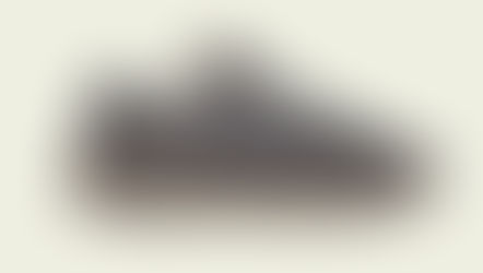 O adidas Yeezy Boost 700 V2 “Mauve” chega ao Brasil em breve