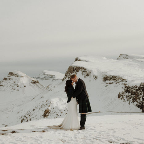 A WINTER WONDERLAND ISLE OF SKYE ELOPEMENT IN SNOW