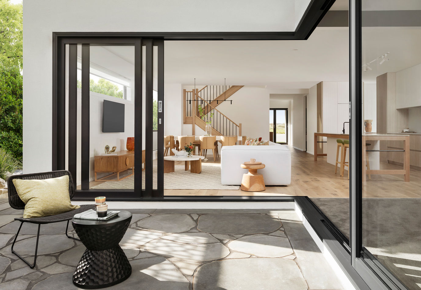 modern-house-design-2021-08-27-19-27-25-utc.jpg