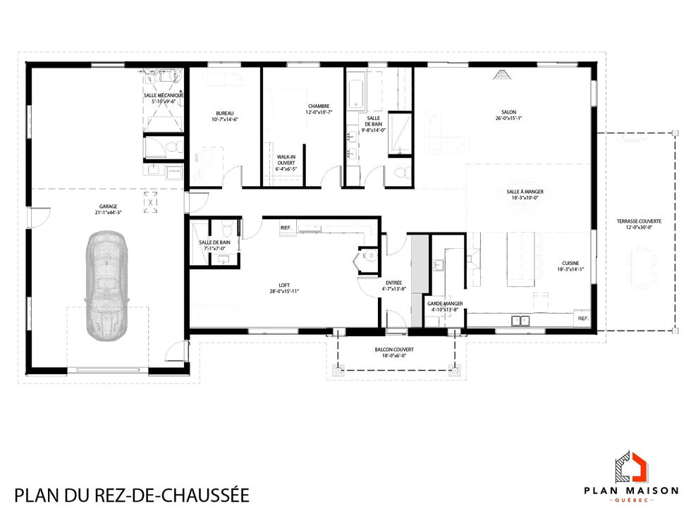 Plan architectural d’une résidence champêtre avec espace multifonction, garage attenant et terrasse couverte.
