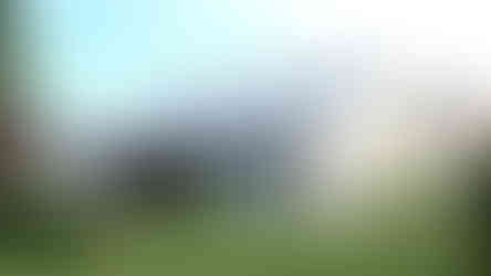 maison champêtre terrasse couverte arrière jardin extérieur lumineux