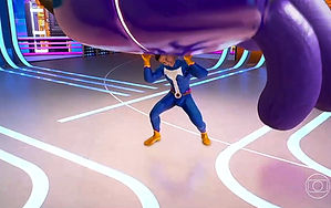 Super Tadeu_edited.jpg