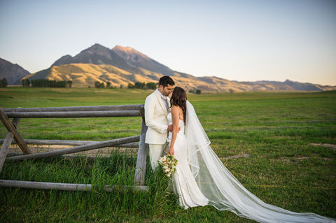Vows and Views: An Exquisite Wedding in Paradise Valley, Montana