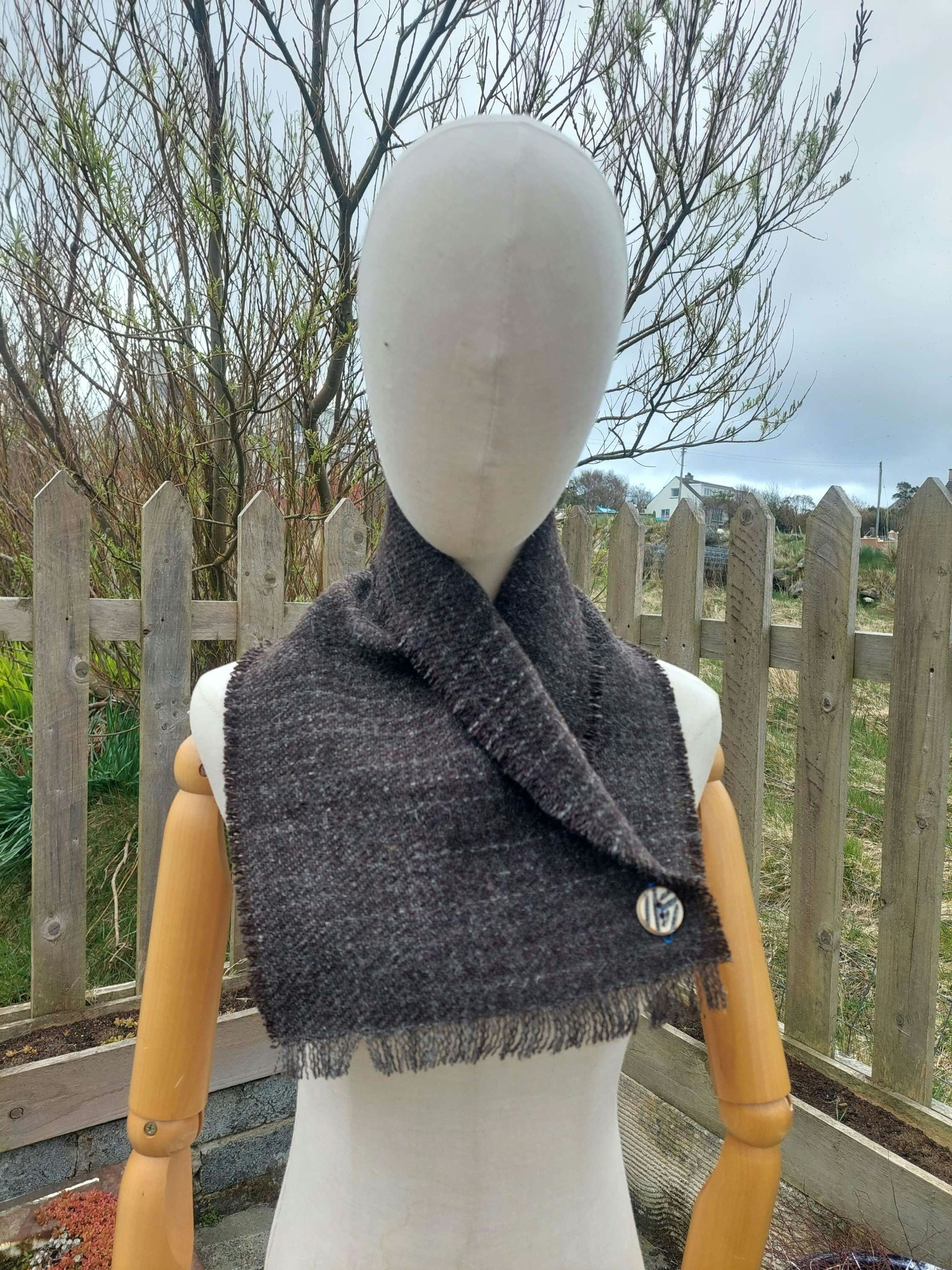 Two Sisters Tweed Neckwarmer Gotland 