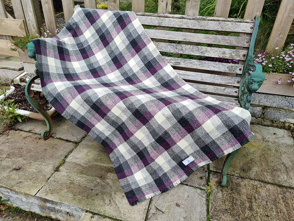 Miniatura: Two Sisters Tweed Throw