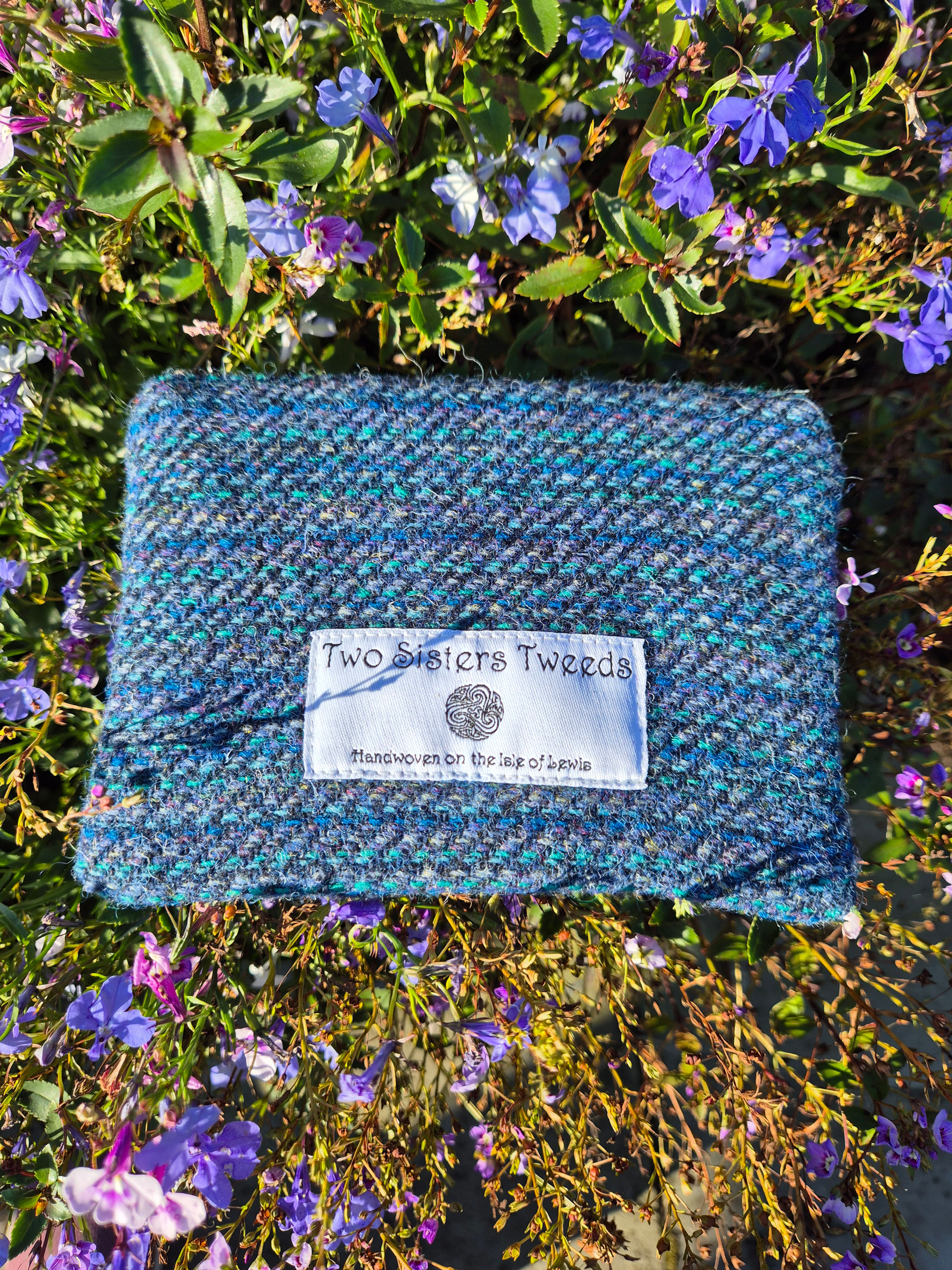 Two Sisters Tweed Zip Purse