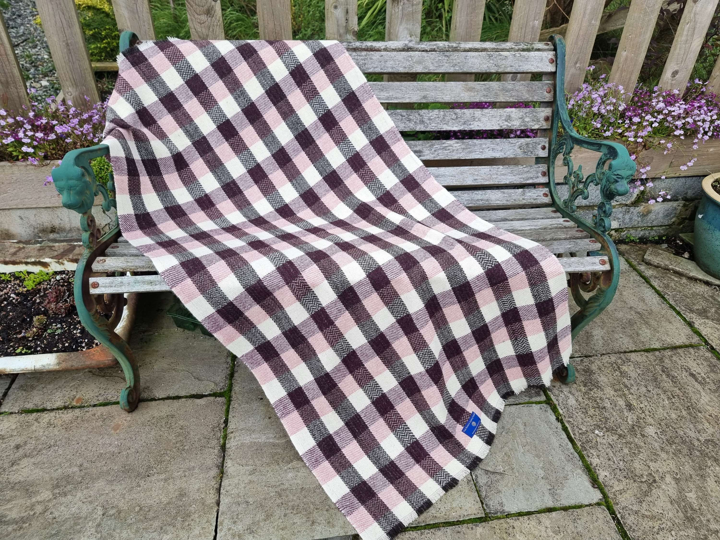 Gotland x Hebridean and Merino tweed throw