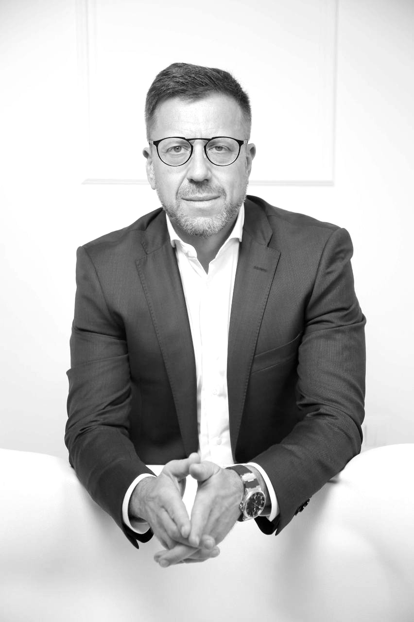 Шестопалов фото.jpg