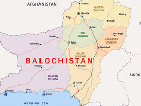 Map of Pakistan’s Balochistan province showing Quetta, Gwadar, Kalat, major cities, administrative divisions, roads, railway routes, ports, and borders with Iran and Afghanistan.