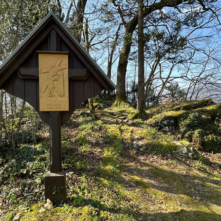 Kreuzweg und kurze Osterandacht in der Bertl-Kapelle