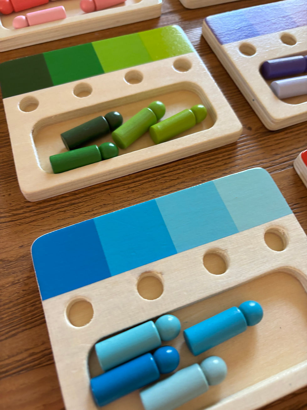 Thumbnail: Colour sorting and matching board