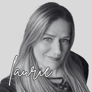 LAURIE (@longislandlaurie)