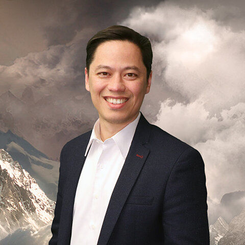 pastor-steve.jpg