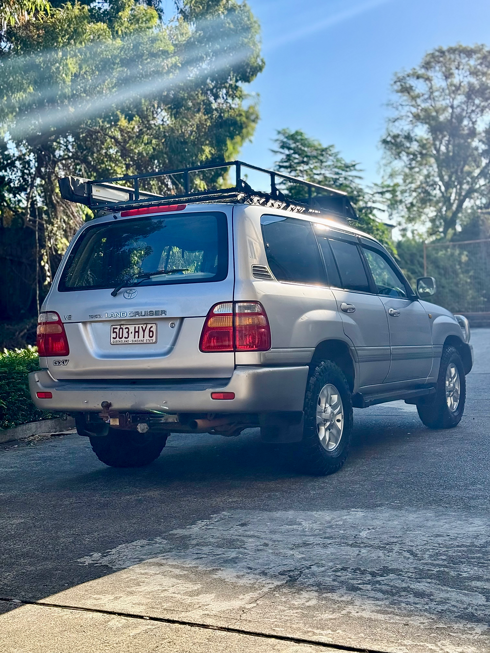 Thumbnail: Toyota Land Cruiser 100 Series V8 Auto