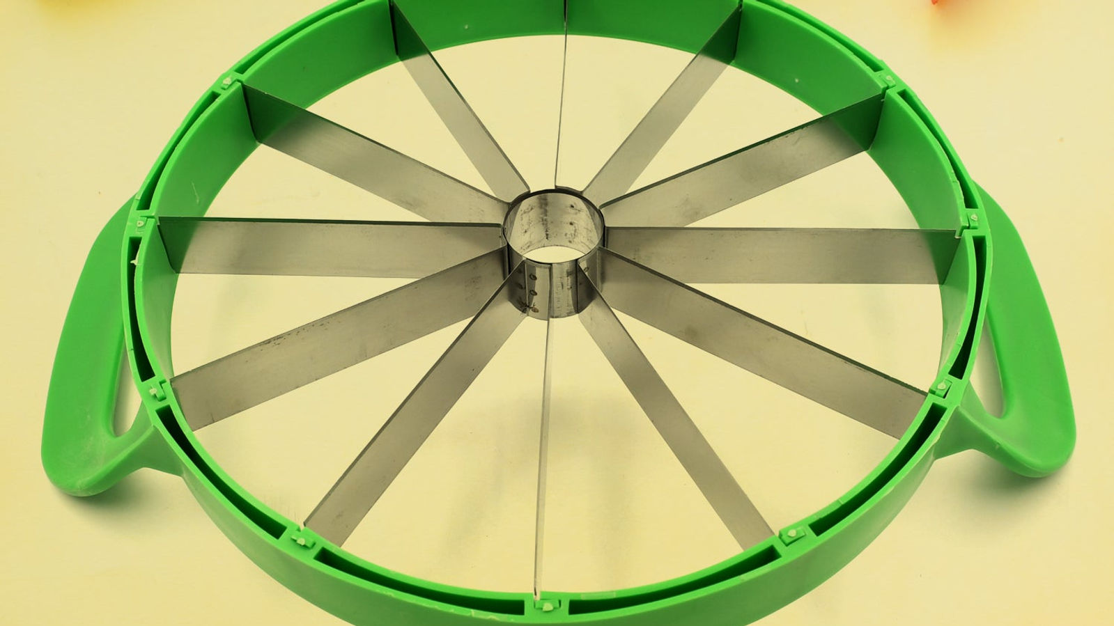 Watermelon Cutter - Convenient Fruit Slicer for Kitchen