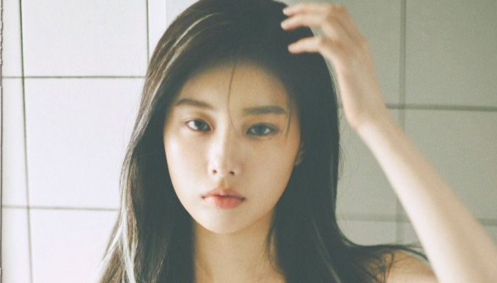 Kang Hyewon Gears Up for Her Solo Comeback