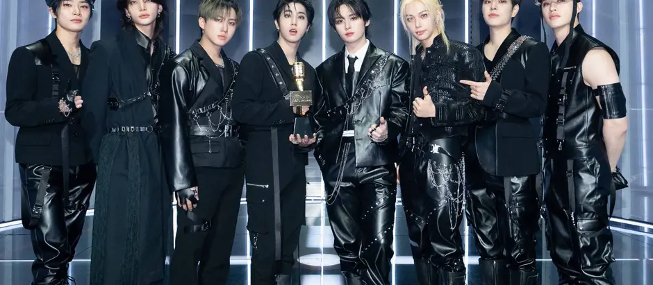 "120,000 attendance," Stray Kids established a new record for K-pop performances in France