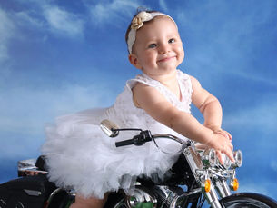 Estação Luz da Linha Amarela recebe exposição em homenagem ao Dia das Crianças