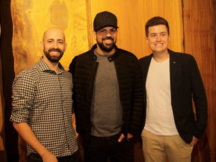 Abertura do showroom ArboREAL com show de Kiko Zambianchi