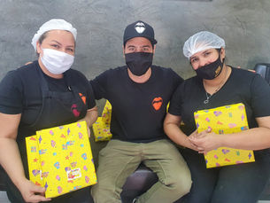 Papila Deli presenteia filhos dos funcionários no Dia das Crianças