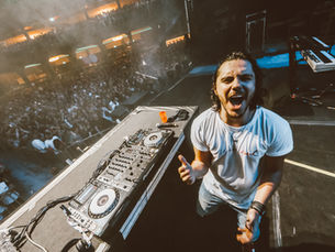DJ Zabot lança música " Que dia" em parceria com ex-vocalista de Papas da Língua