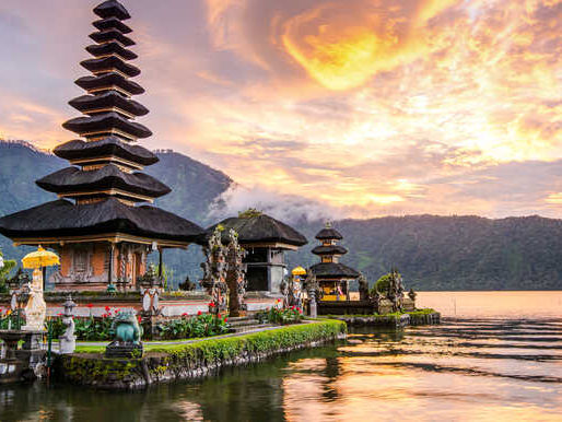 【Travel English - 12】Bali Travel Guide - Expedia Asia (巴厘島旅行指南)