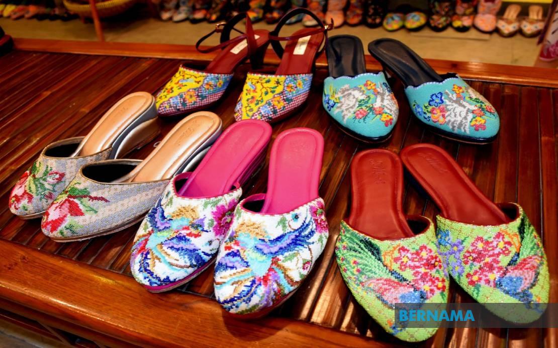 Nyonya shoes or peranakan shoes