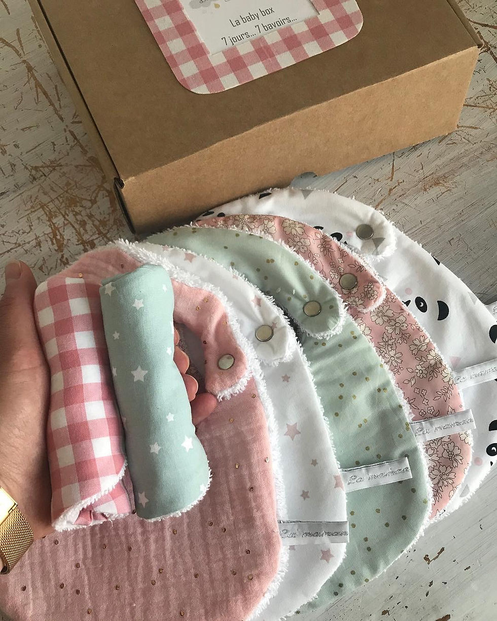Miniature : Baby box semainier de bavoirs