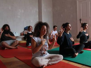 Kundalini Yoga at Pallazzo Pitti in Rathenow