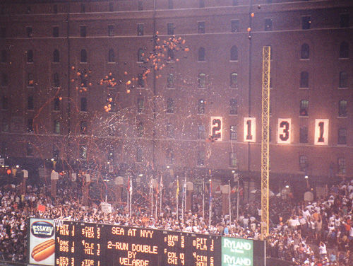 Cal Ripken breaks the all-time consecutive games record in September '95. Public Domain.