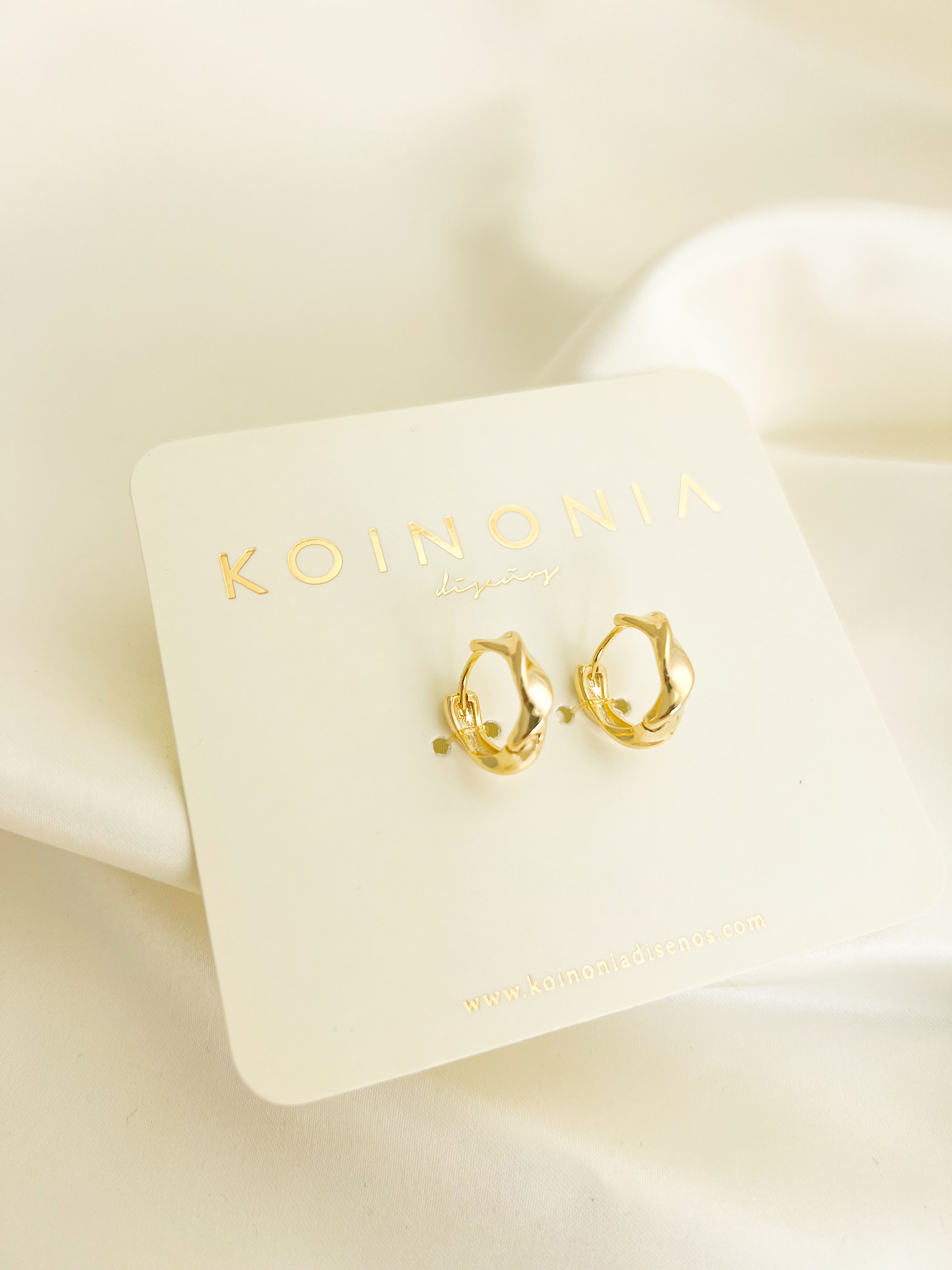 ARRACADA TALINA 05 / ORO LAMINADO 18k