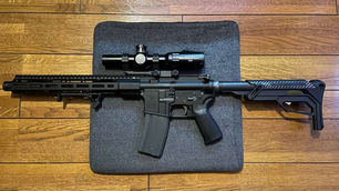 ウエスタンアームズ M4をカスタム。PTS ZEV Wedge Lock ハンドガード交換。
