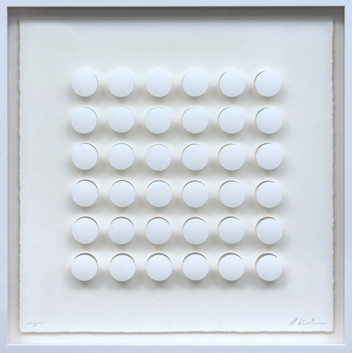 Ralph Kerstner Schwerelos 2019 Prägung in Büttenpapier 7 Ex. 55 x 55 cm