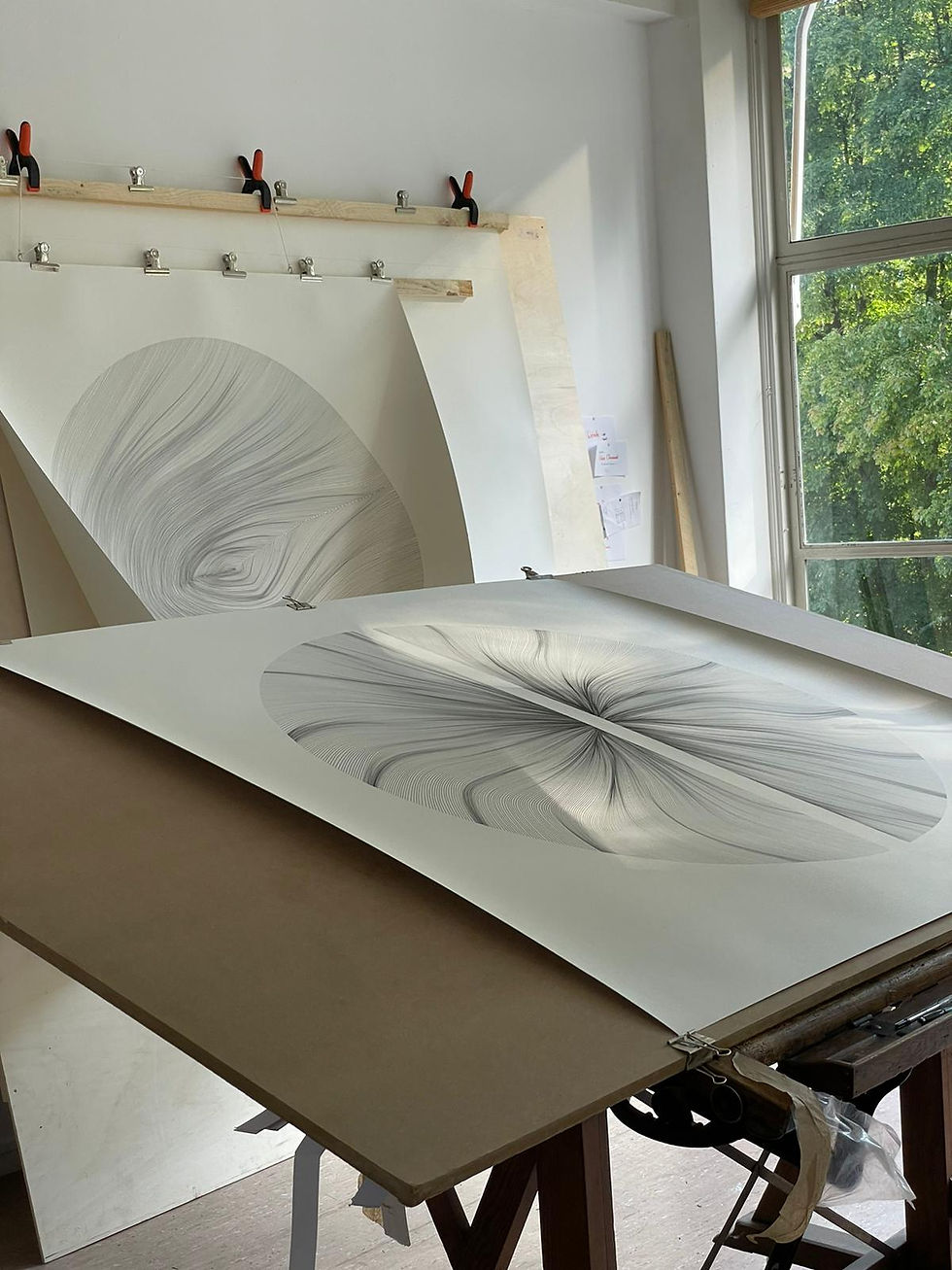 Miniaturbild: John Franzen: „Each Line one Breath“ Hemisphere 161,5 × 161,5 cm