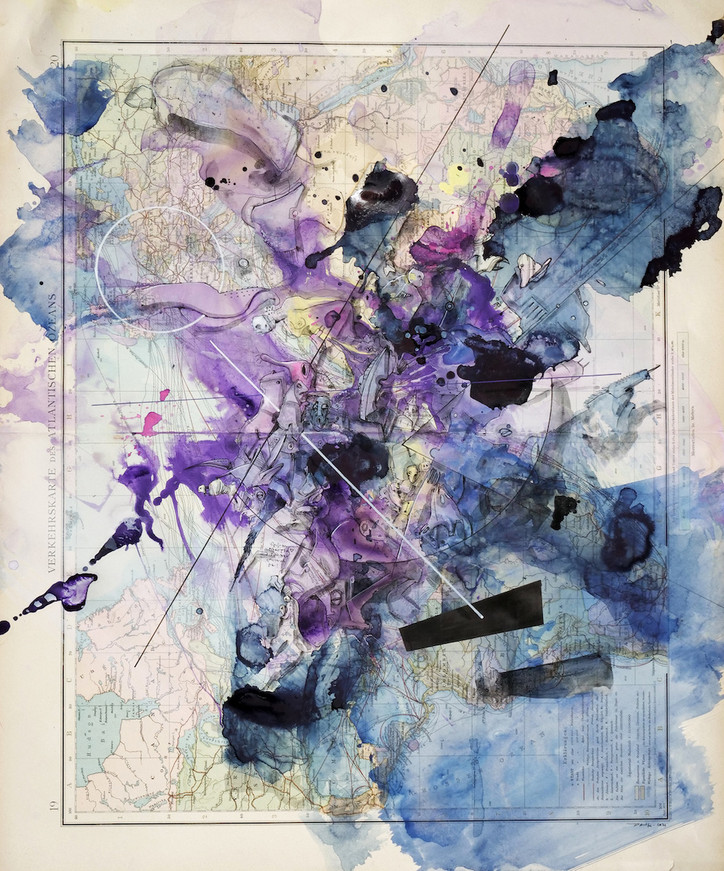 Minimalistische Zeichnung von Peer Kriesel 56 x 44 cm mit lila, blauen und schwarzen Schüttungen und grafischen Elementen auf alter Seekarte