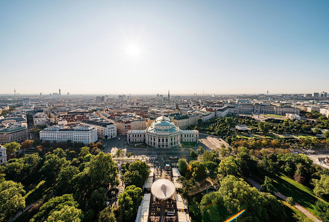 50851-blick-vom-rathaus-panorama.jpg