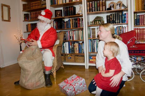 Guess the Santa?