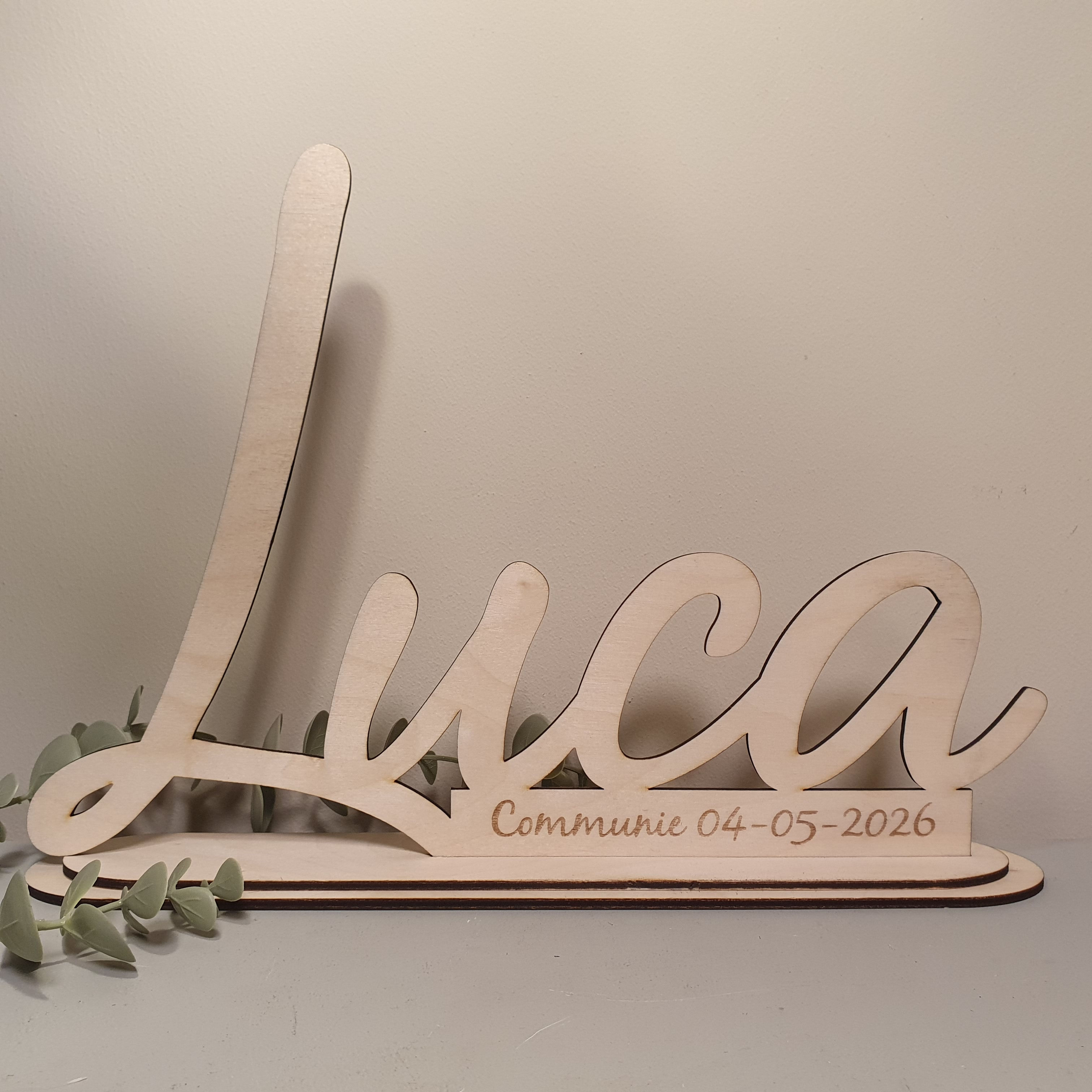 Houten naamdecoratie met gravure - Luca