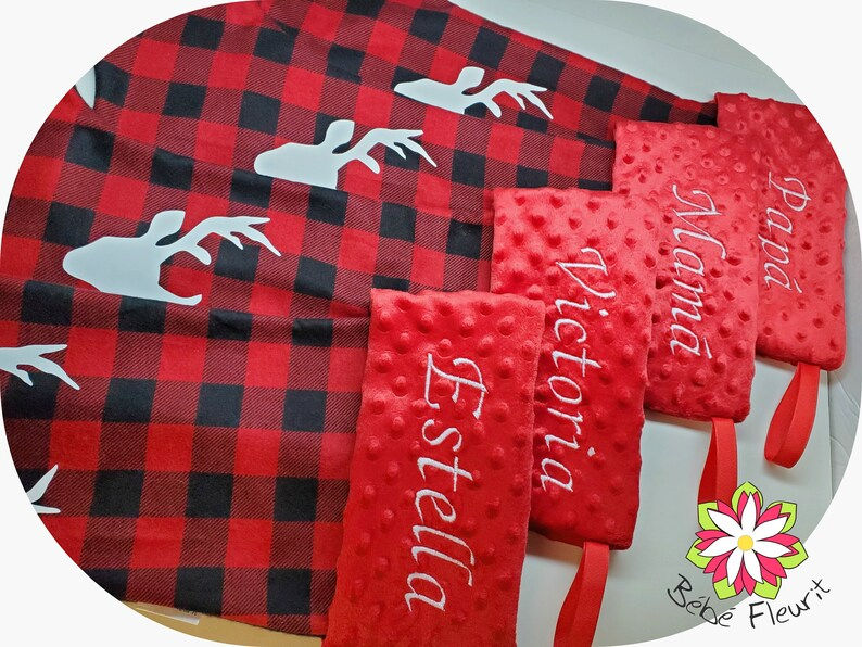 Miniature : Bas de noël personnalisé chevreuil avec appliqué flanelle