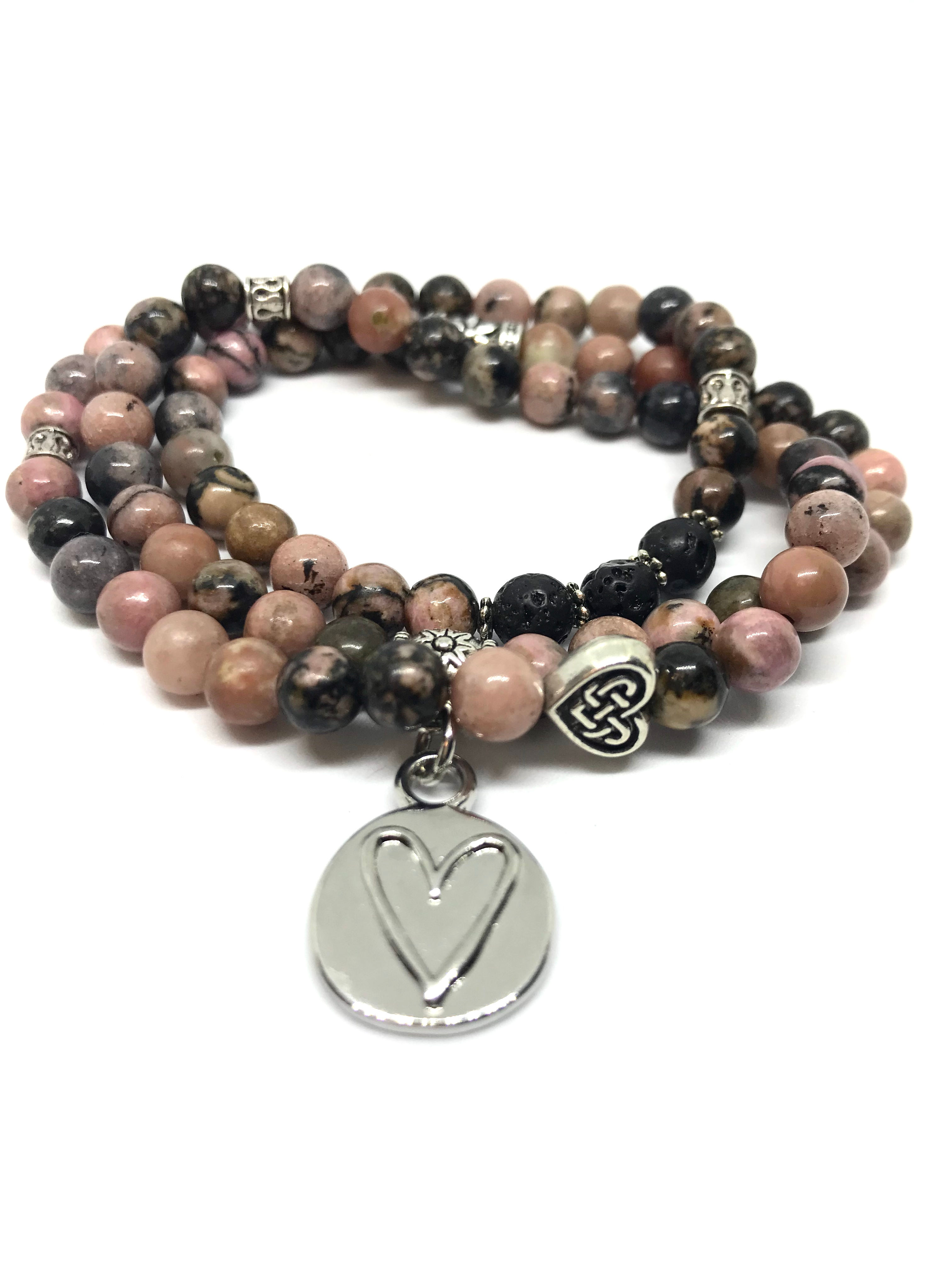 Brazalete triple con difusor de corazón envolvente