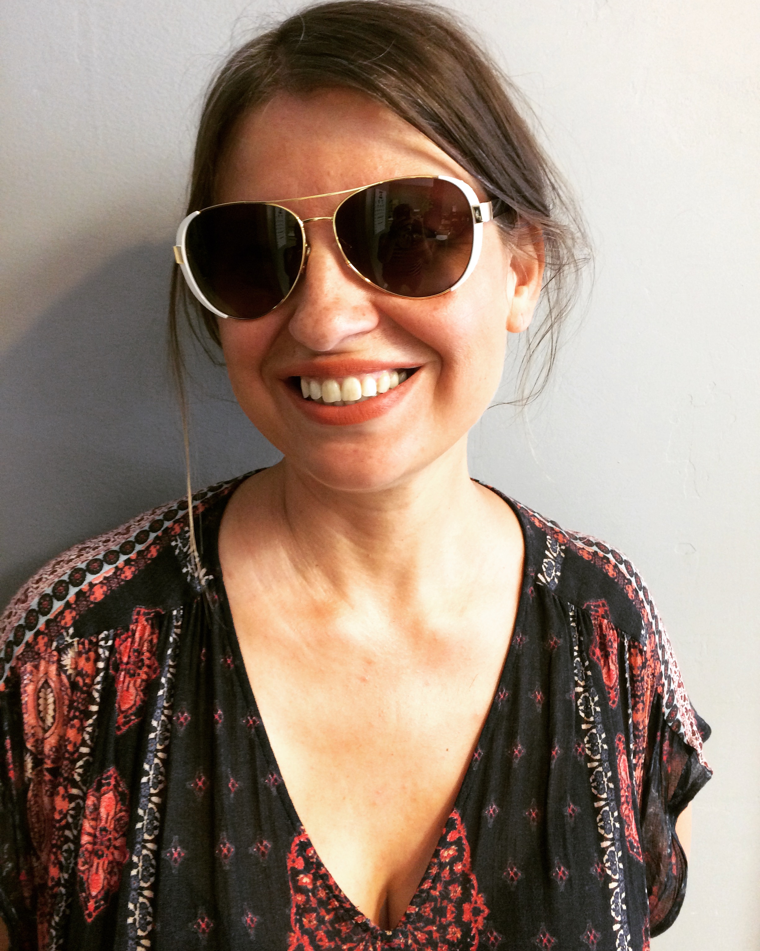 Jelena looking summer fresh!