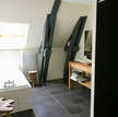 badkamer met inloopdouche en ligbad